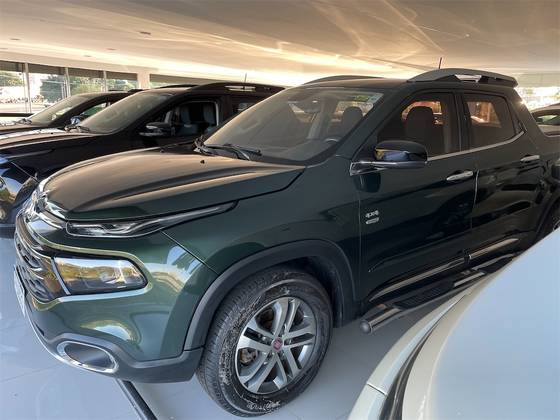 FIAT TORO 2.0 16V TURBO DIESEL VOLCANO 4WD AT9
